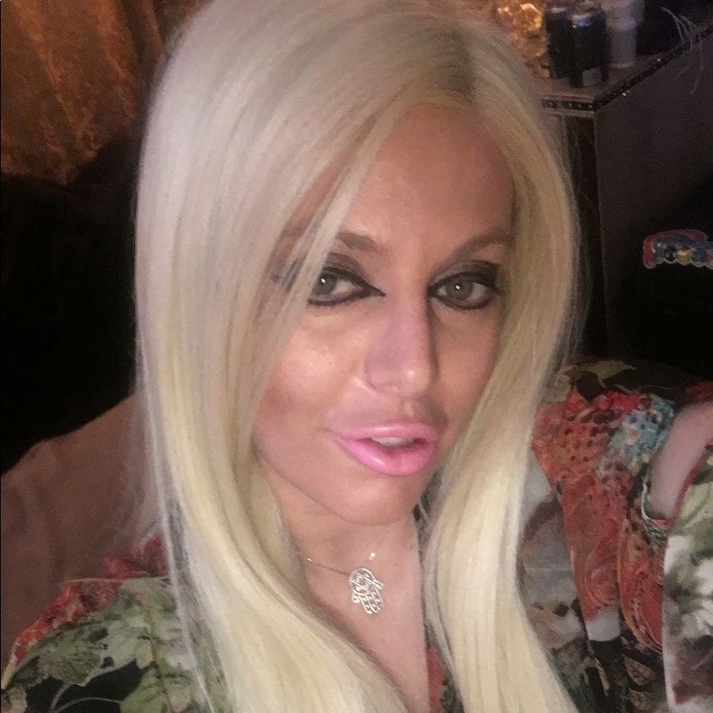 Meet your Posher, Michelle